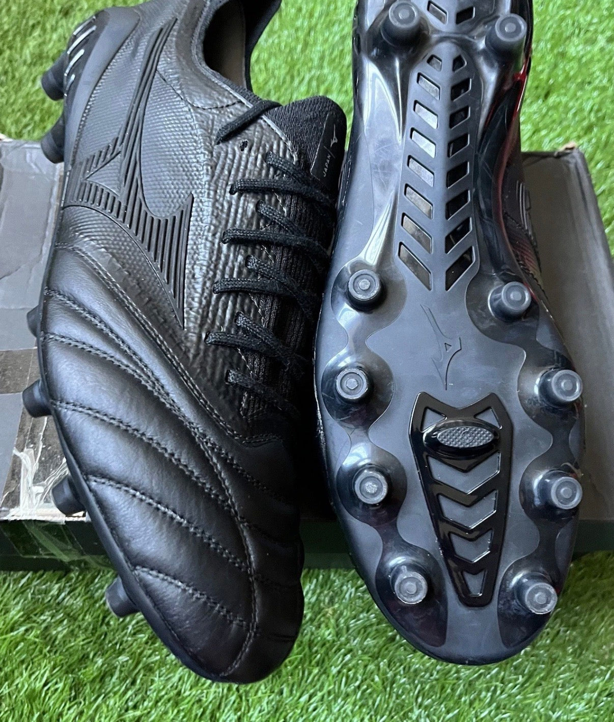 Mizuno Morelia Neo 3 Elite Made in Japan Pre Owned