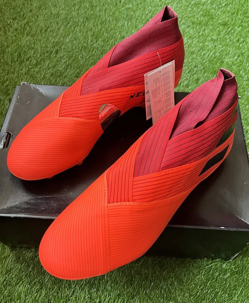 Adidas Nemeziz 19+ Laceless FG
