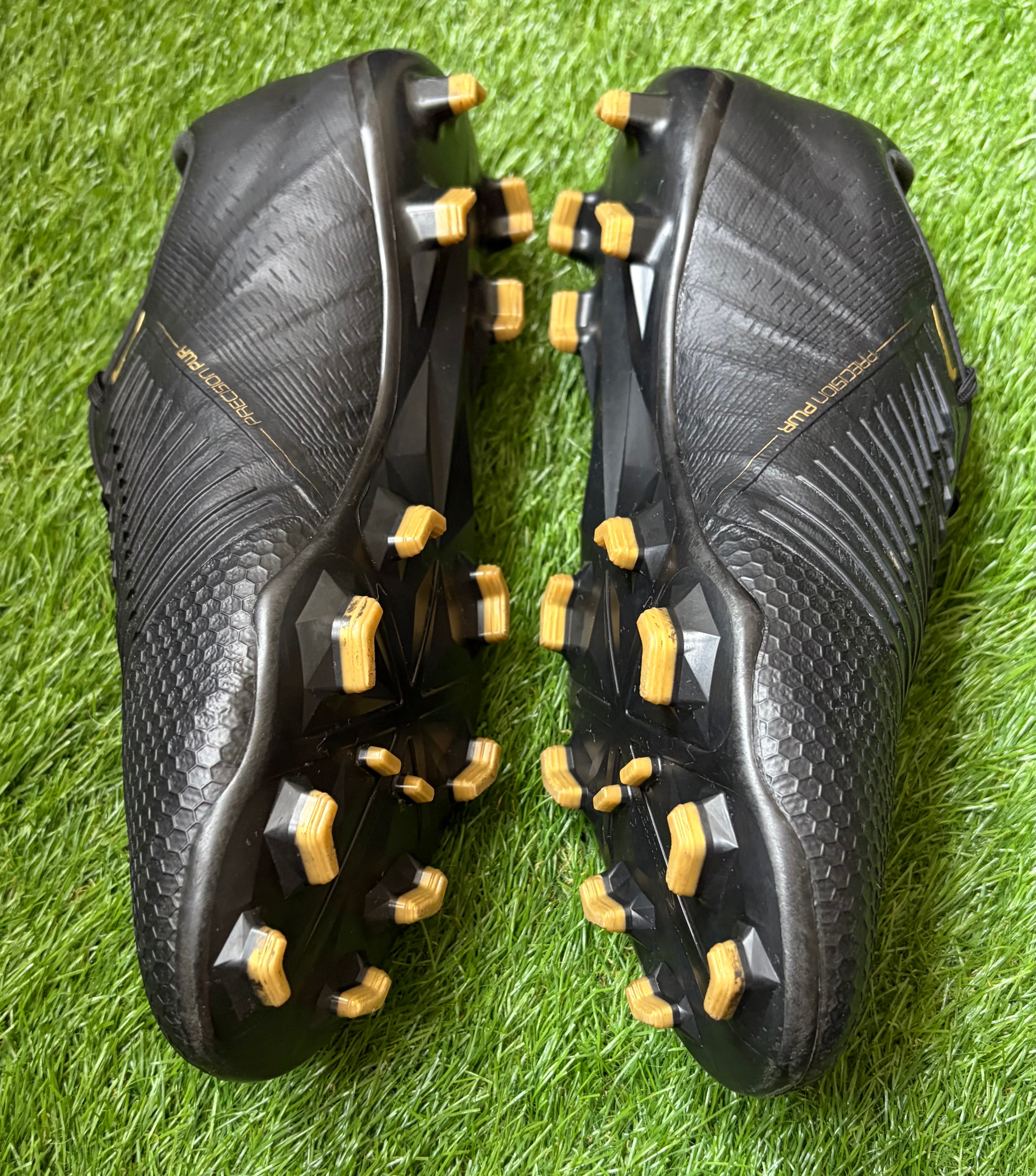 Nike Phantom Venom Elite FG Pre Owned