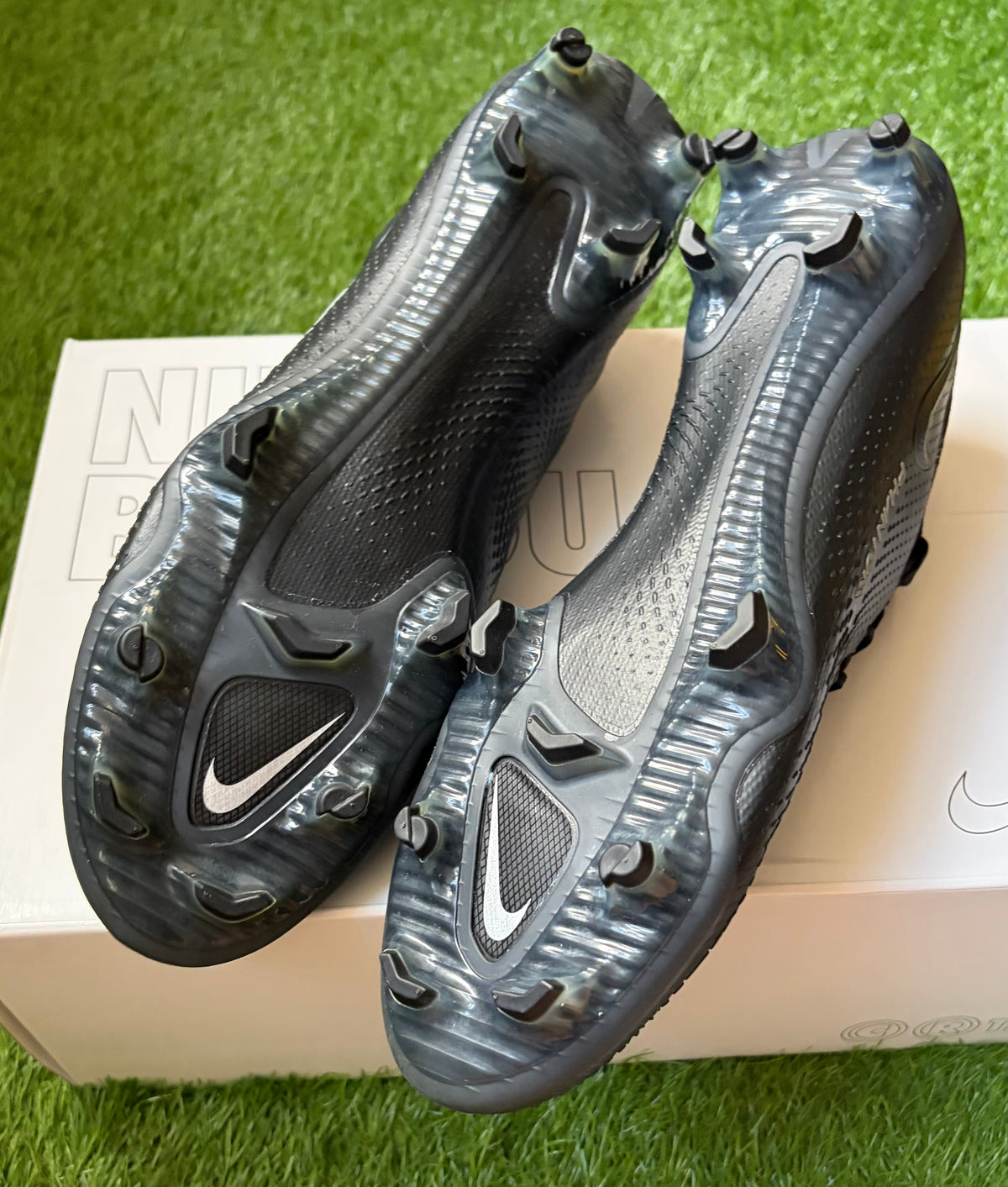 Nike Phantom GT Elite FG Nike ID Pre owned