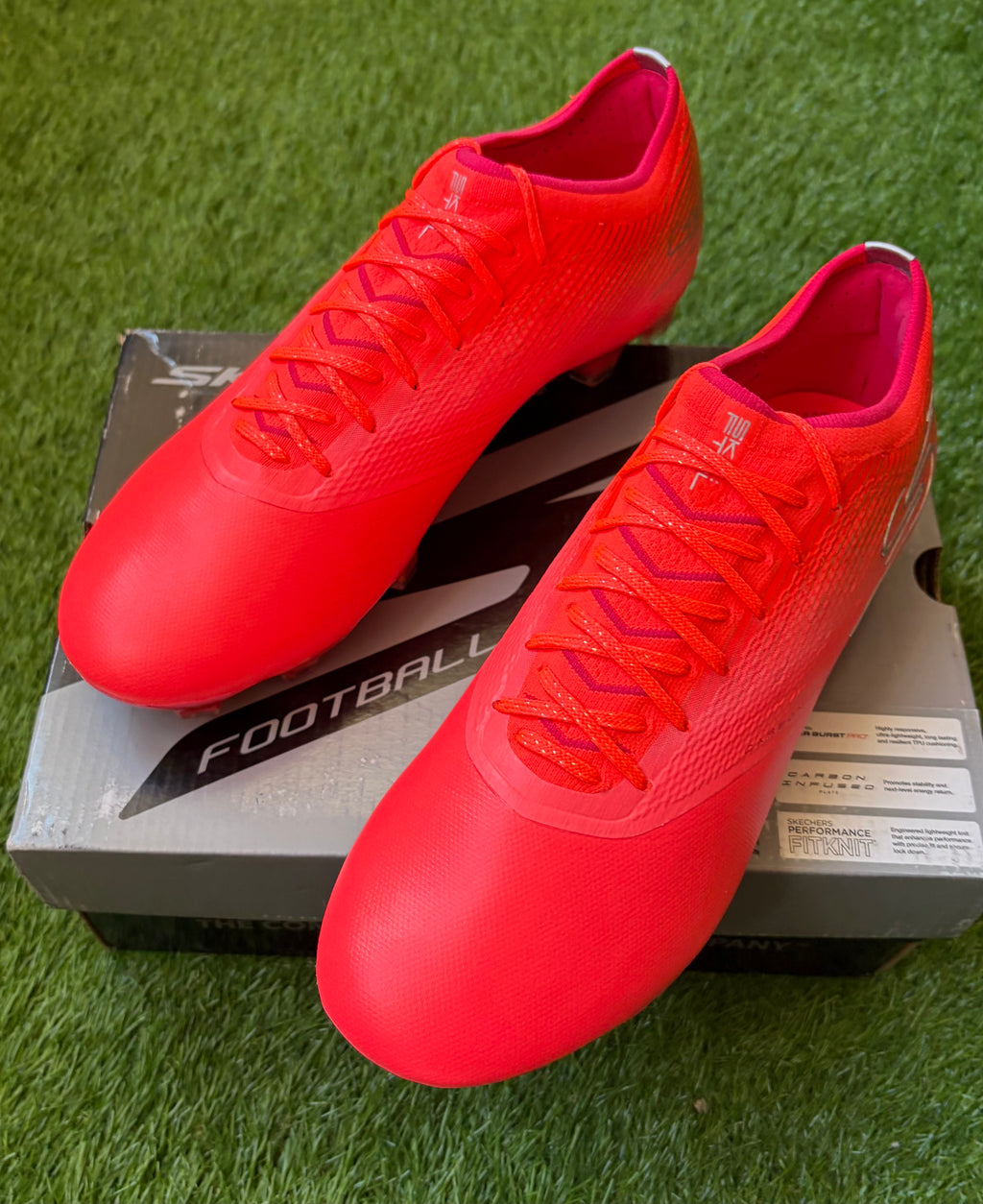 Sketchers Razor Elite FG