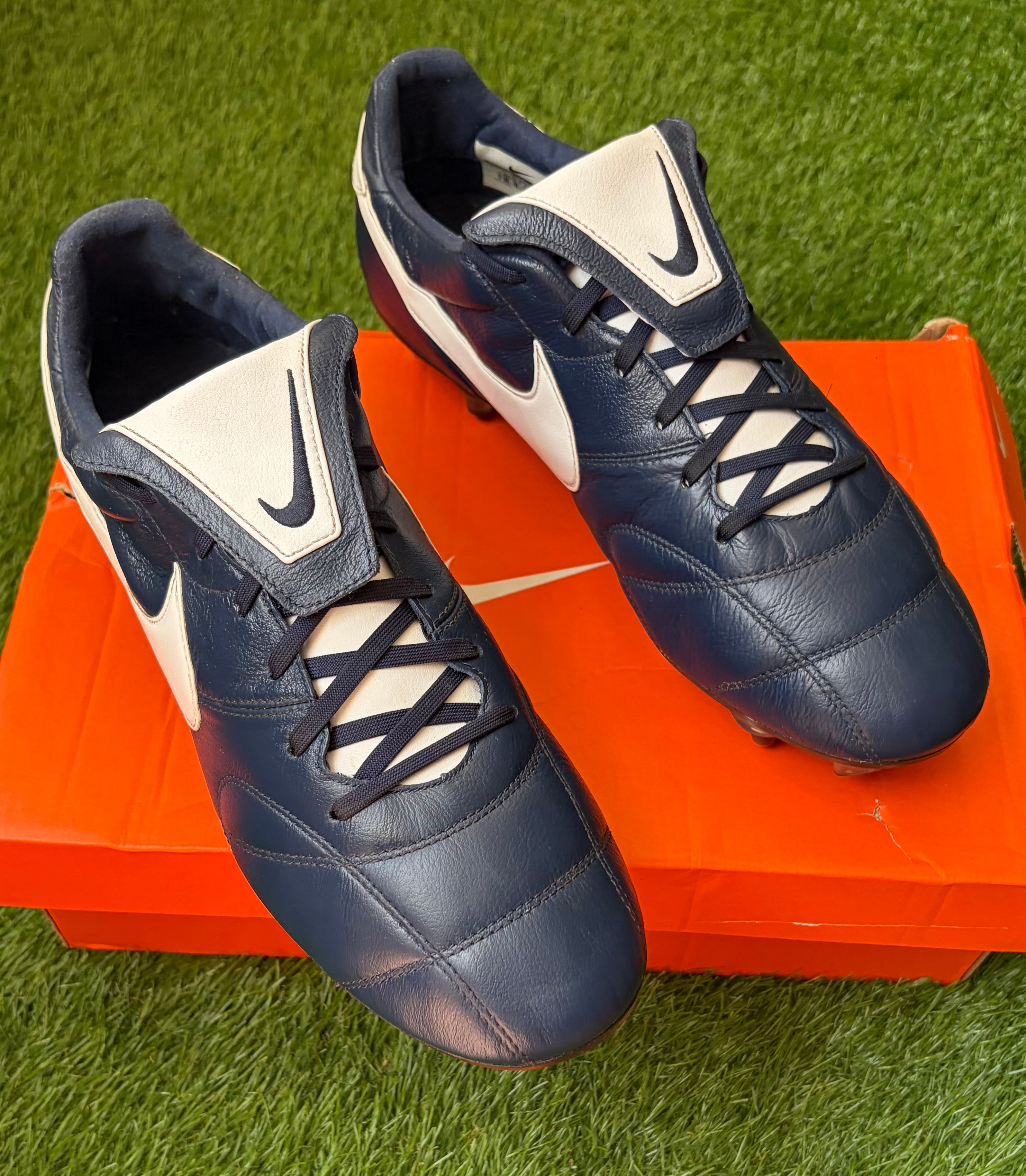 Nike Premier 2 SG Pre Owned