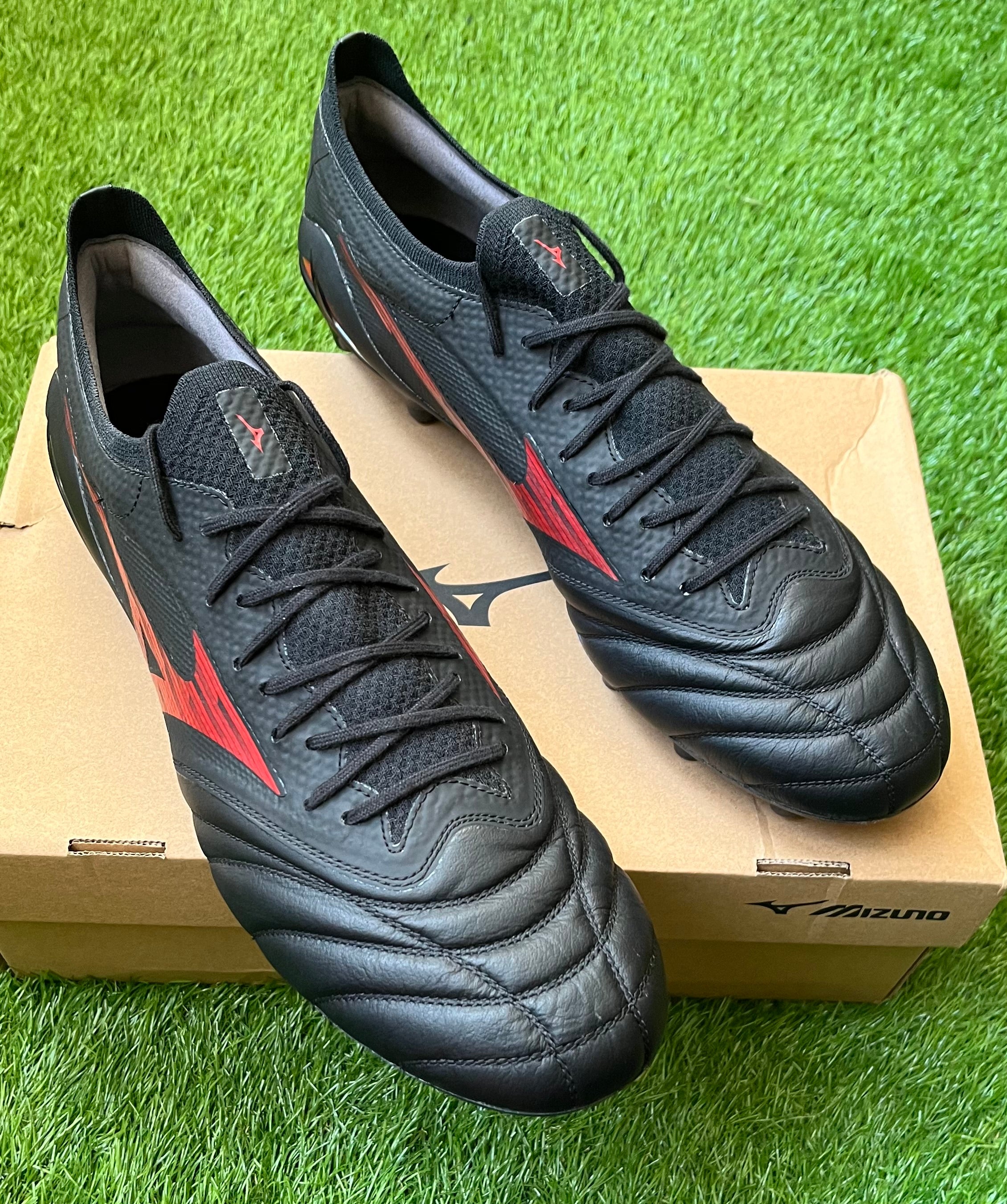 Mizuno Morelia Neo IV Beta Elite Pre Owned