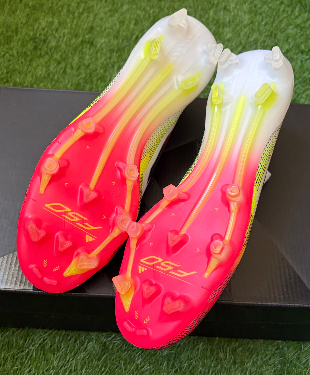 Adidas F50 Elite FG Laceless