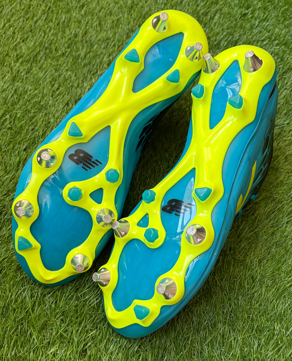 New Balance Visaro SG Pre Owned