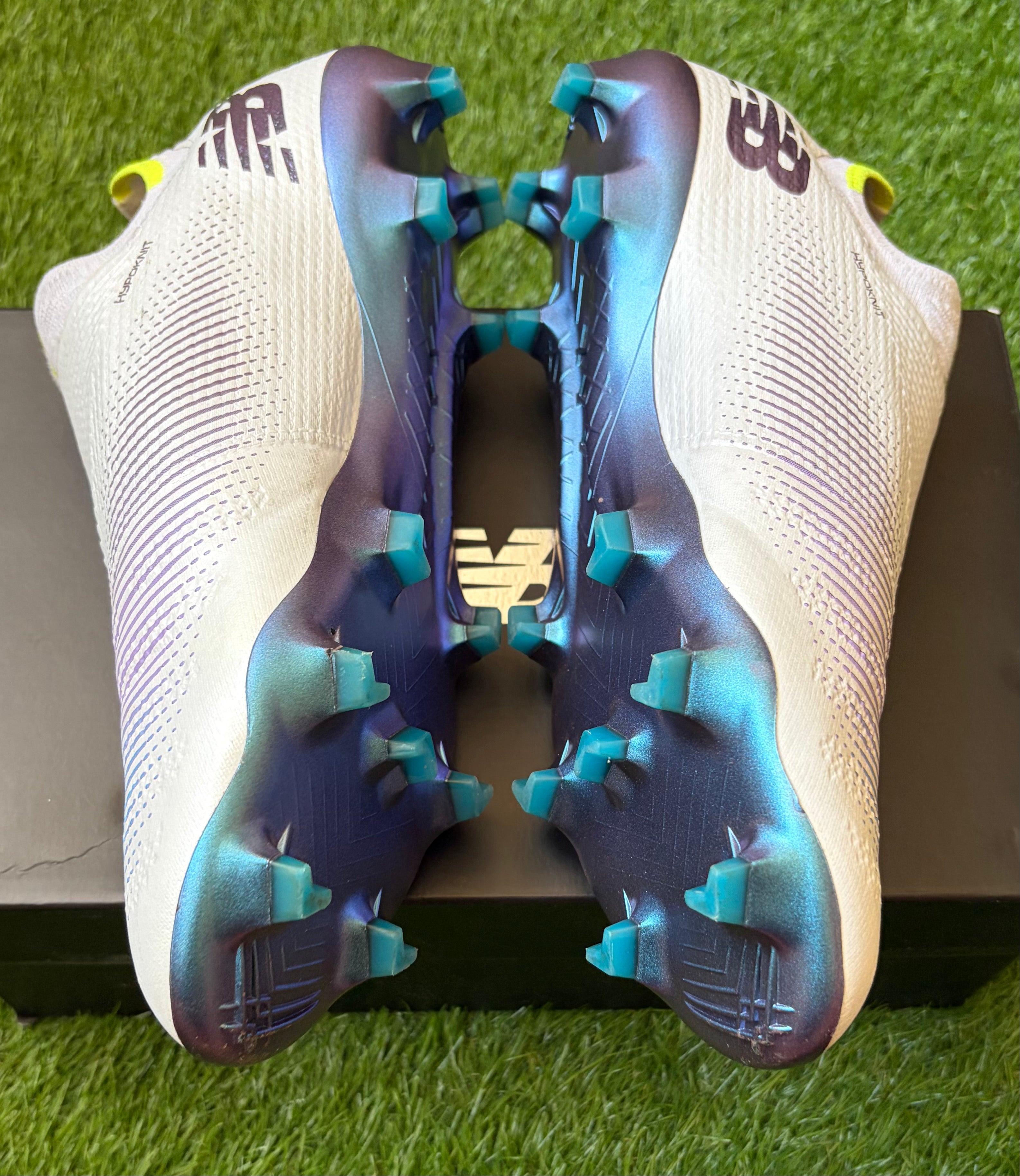 New Balance Furon V7+ Pro FG