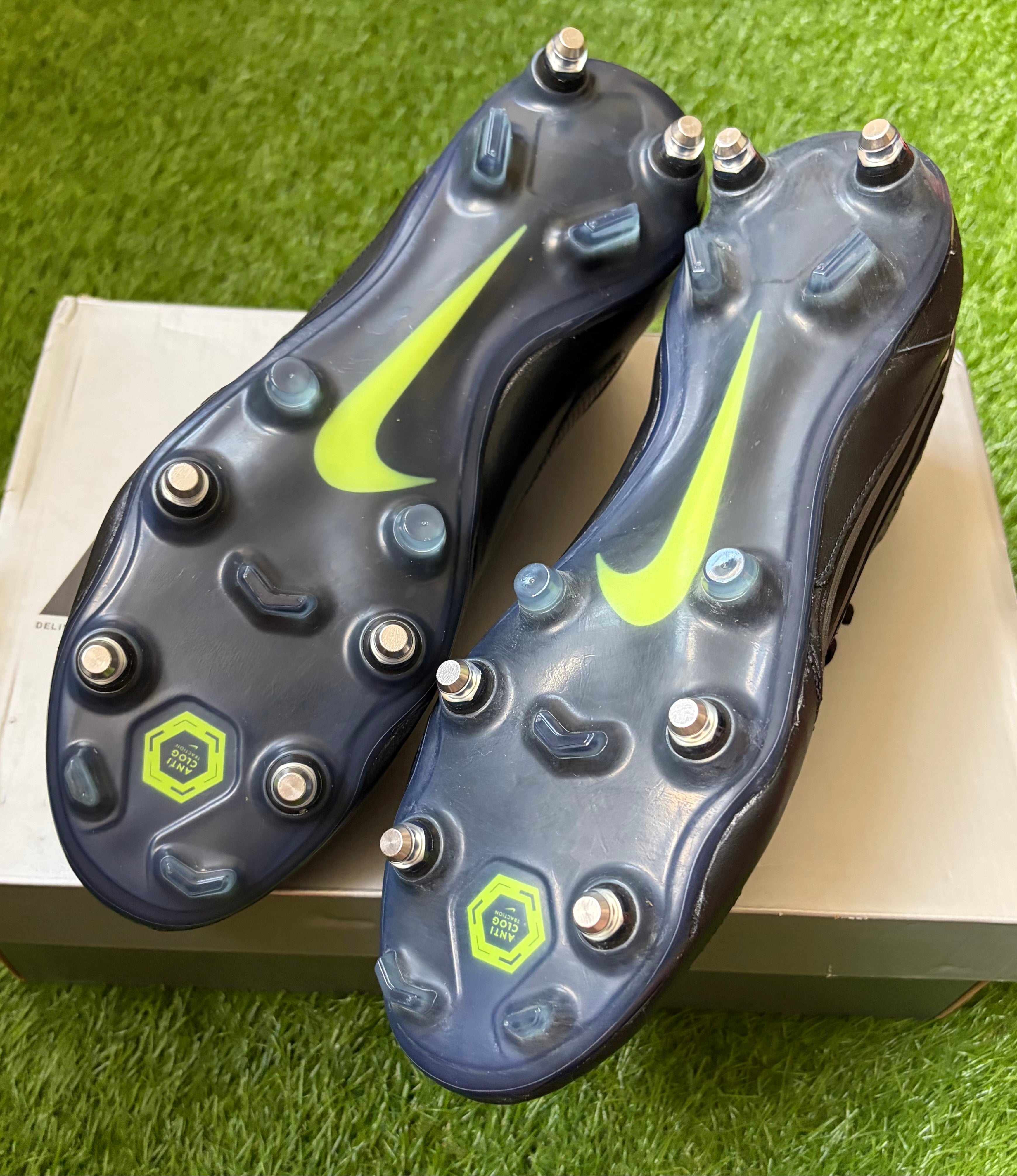 Nike Tiempo Legend 9 Elite SG Pre Owned