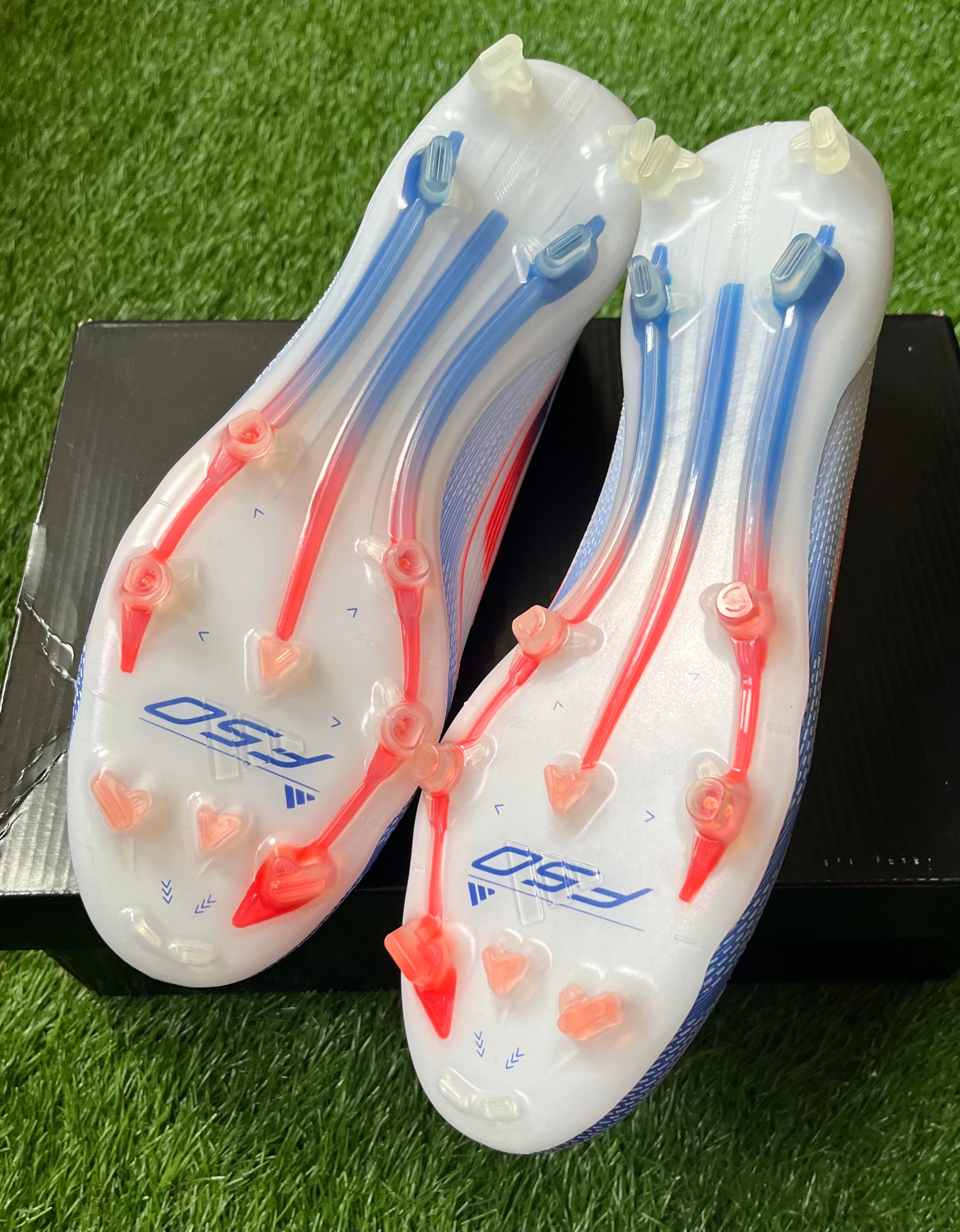 Adidas F50 Elite Laceless FG