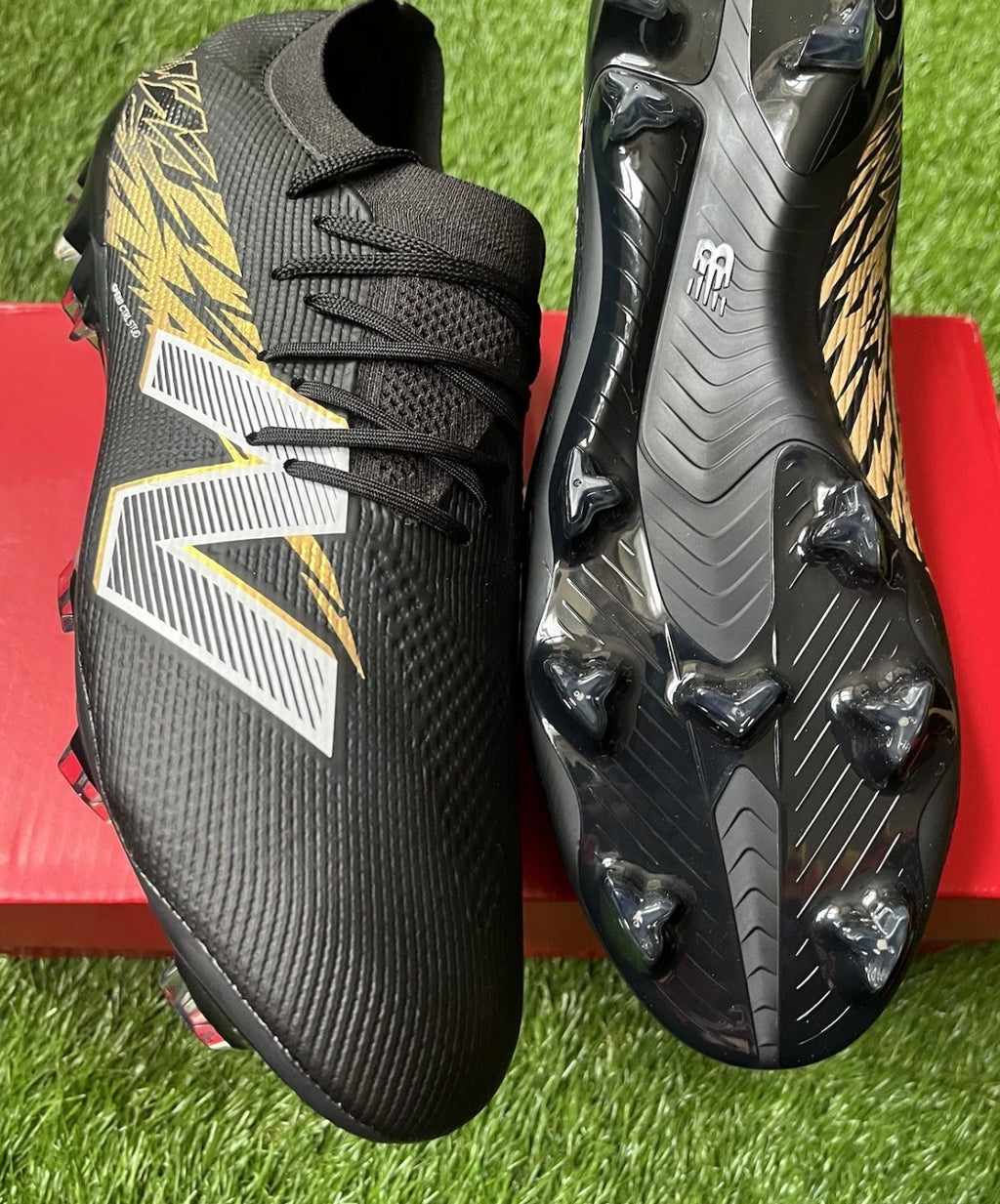 New Balance Furon V8+ Elite FG