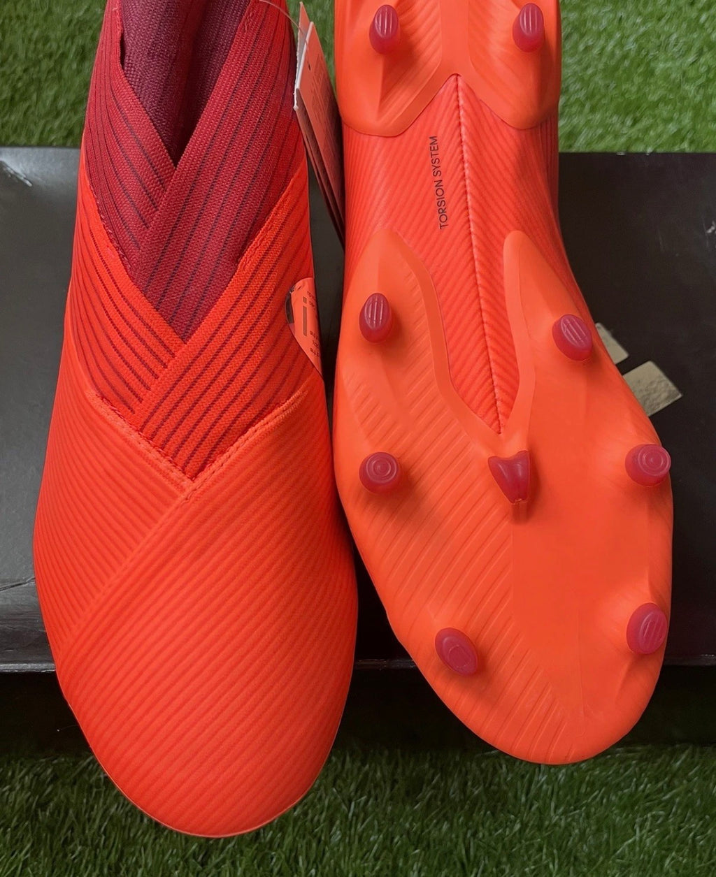 Adidas Nemeziz 19+ Laceless FG