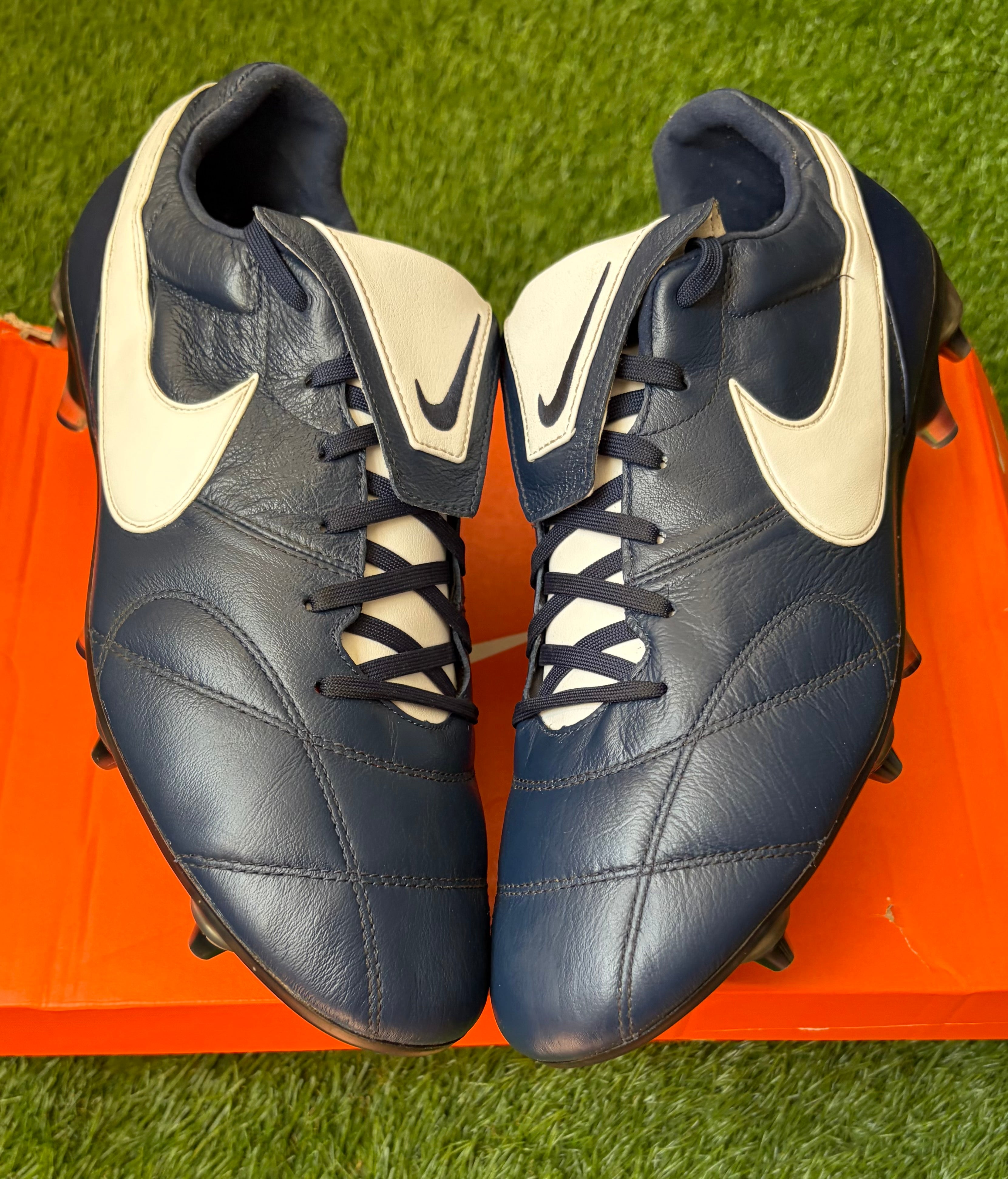 Nike Premier 2 SG Pre Owned