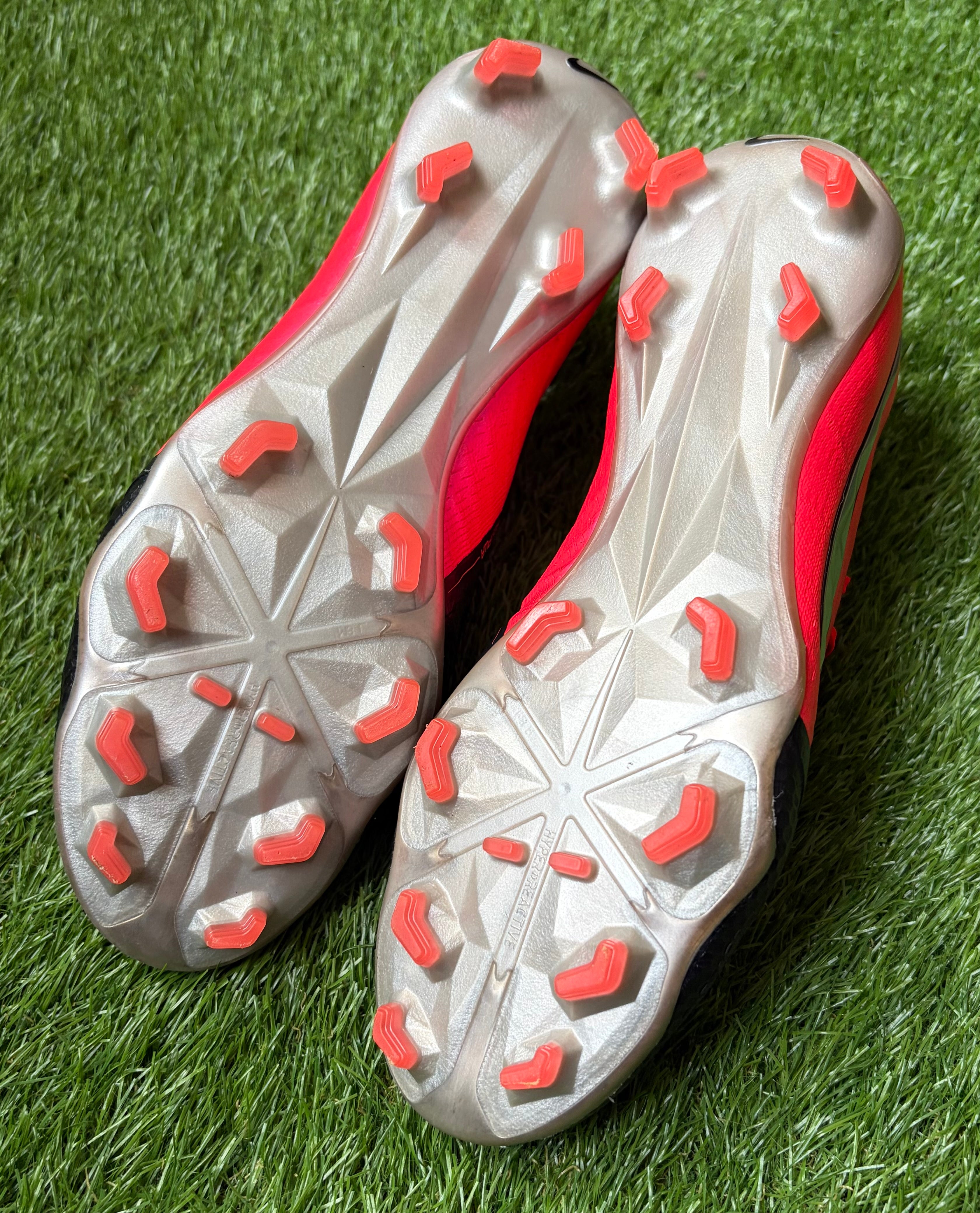 Nike Phantom Venom Elite FG Pre Owned