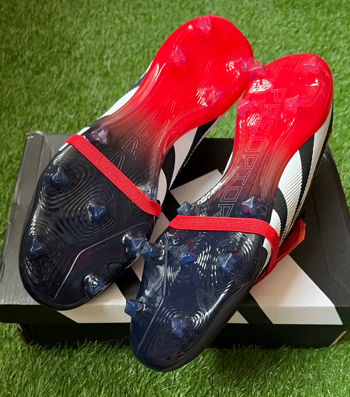 Adidas Predator FT Pro ‘Moments’