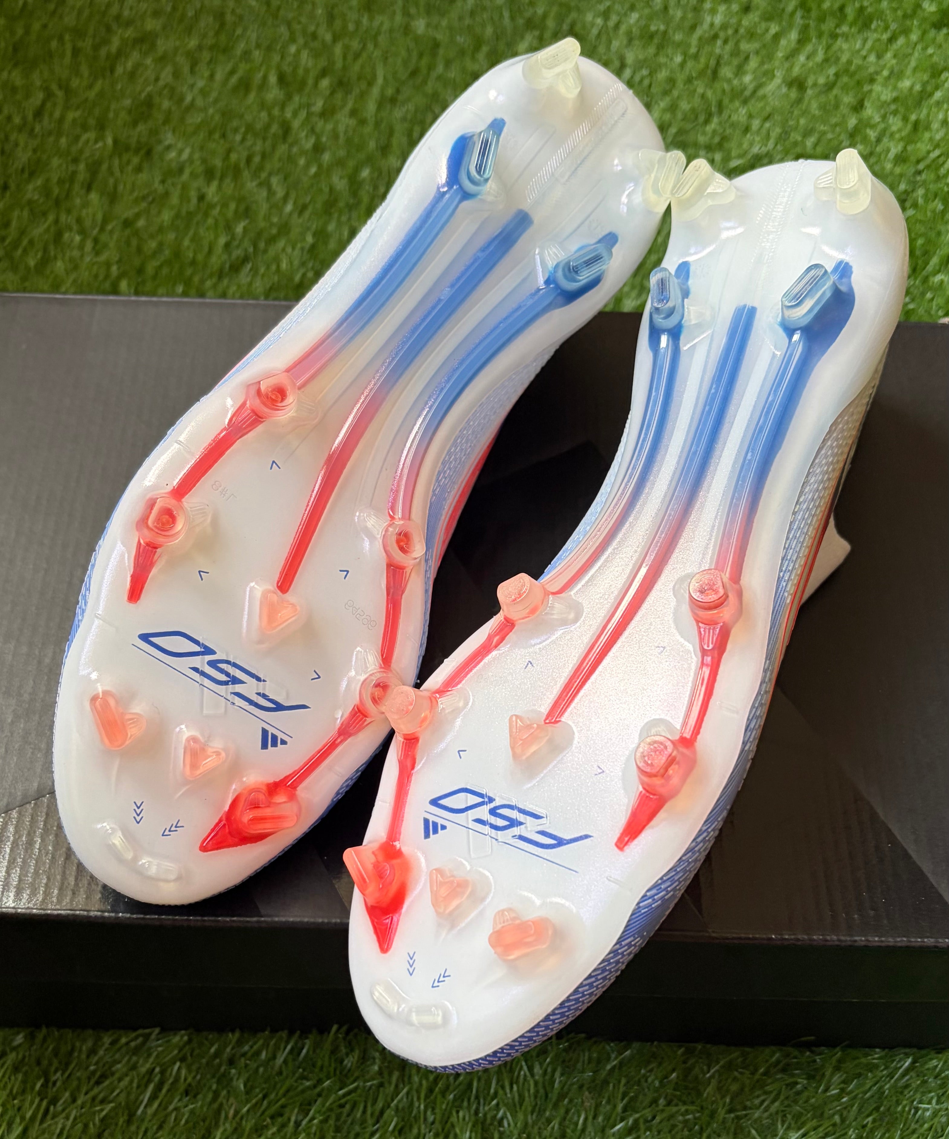 Adidas F50 Elite Laceless FG