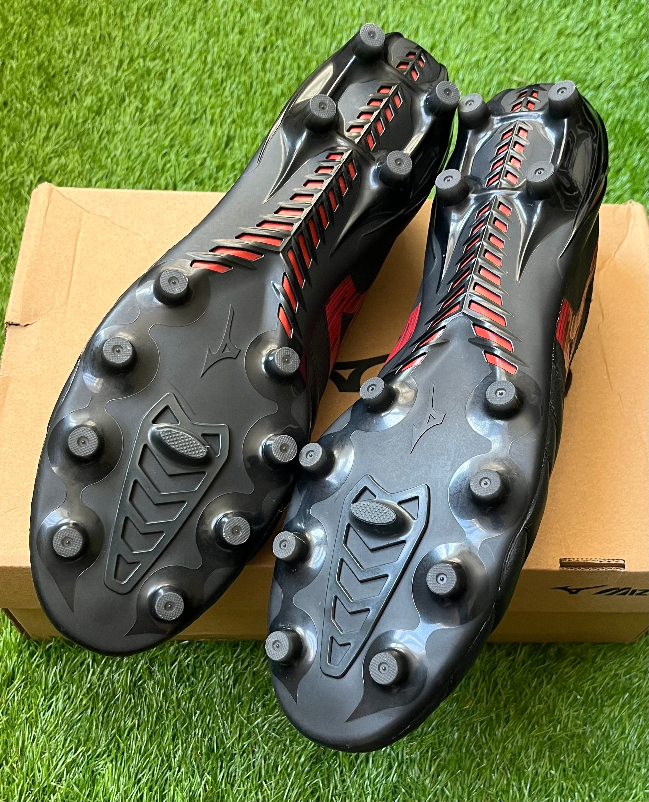 Mizuno Morelia Neo IV Beta Elite Pre Owned