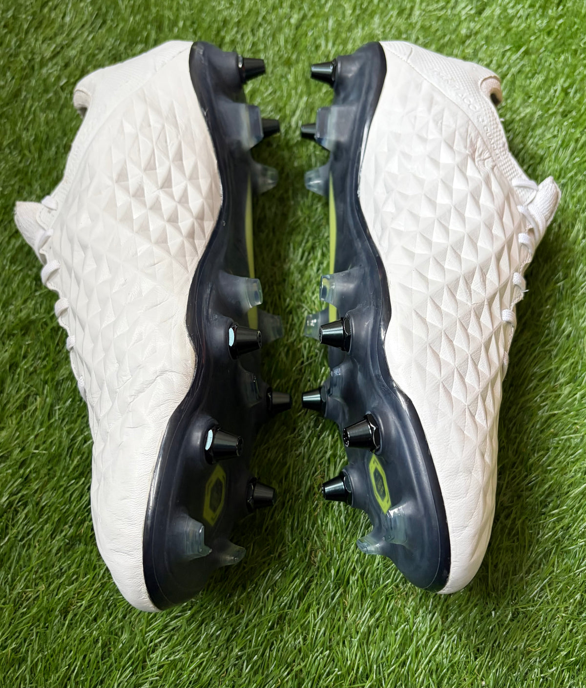 Nike Tiempo Legend 8 Elite SG Pre Owned