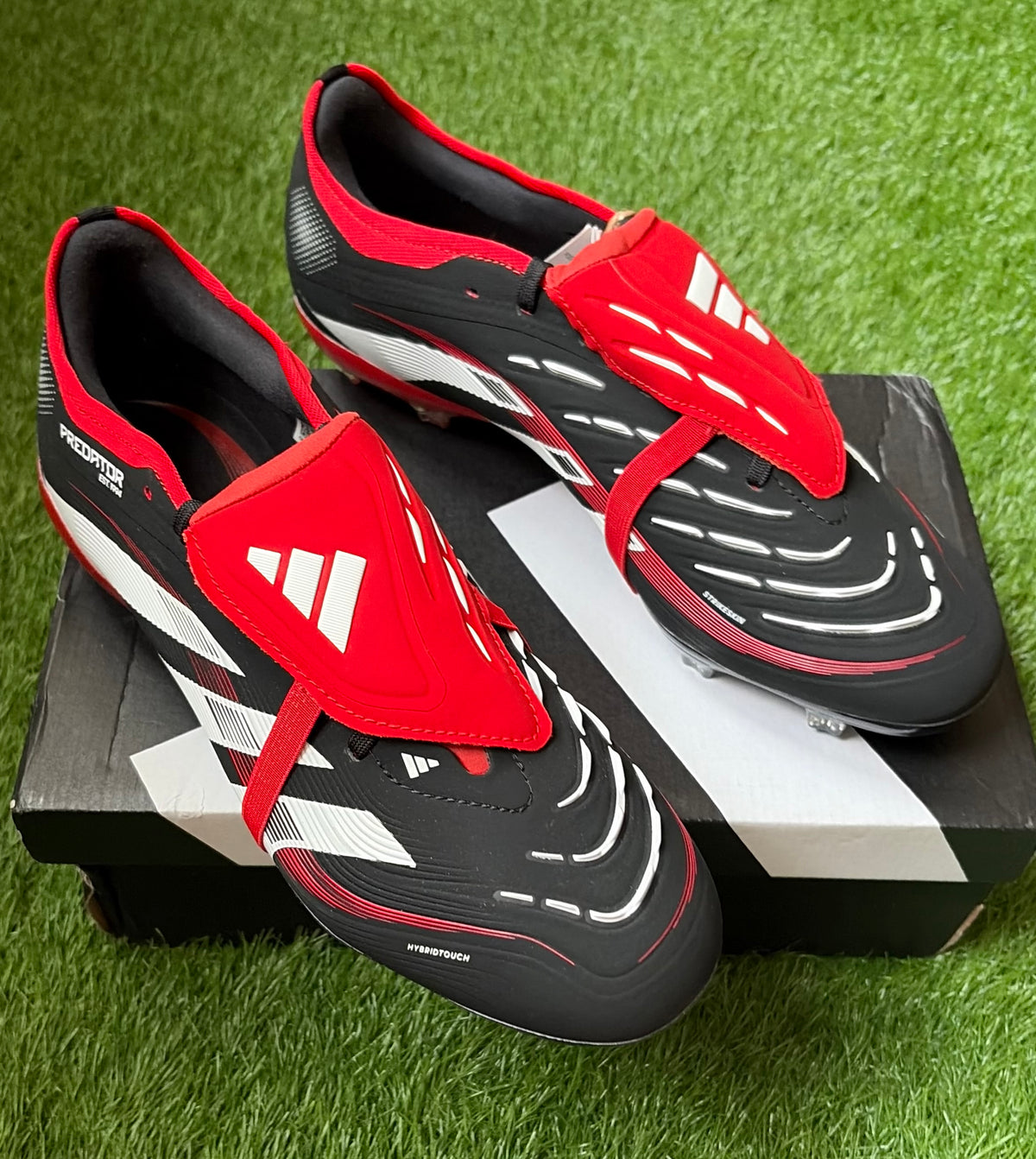 Adidas Predator FT Pro ‘Moments’
