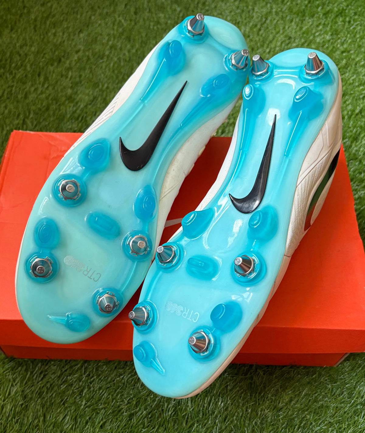 Nike CTR360 Maestri SG Pre Owned