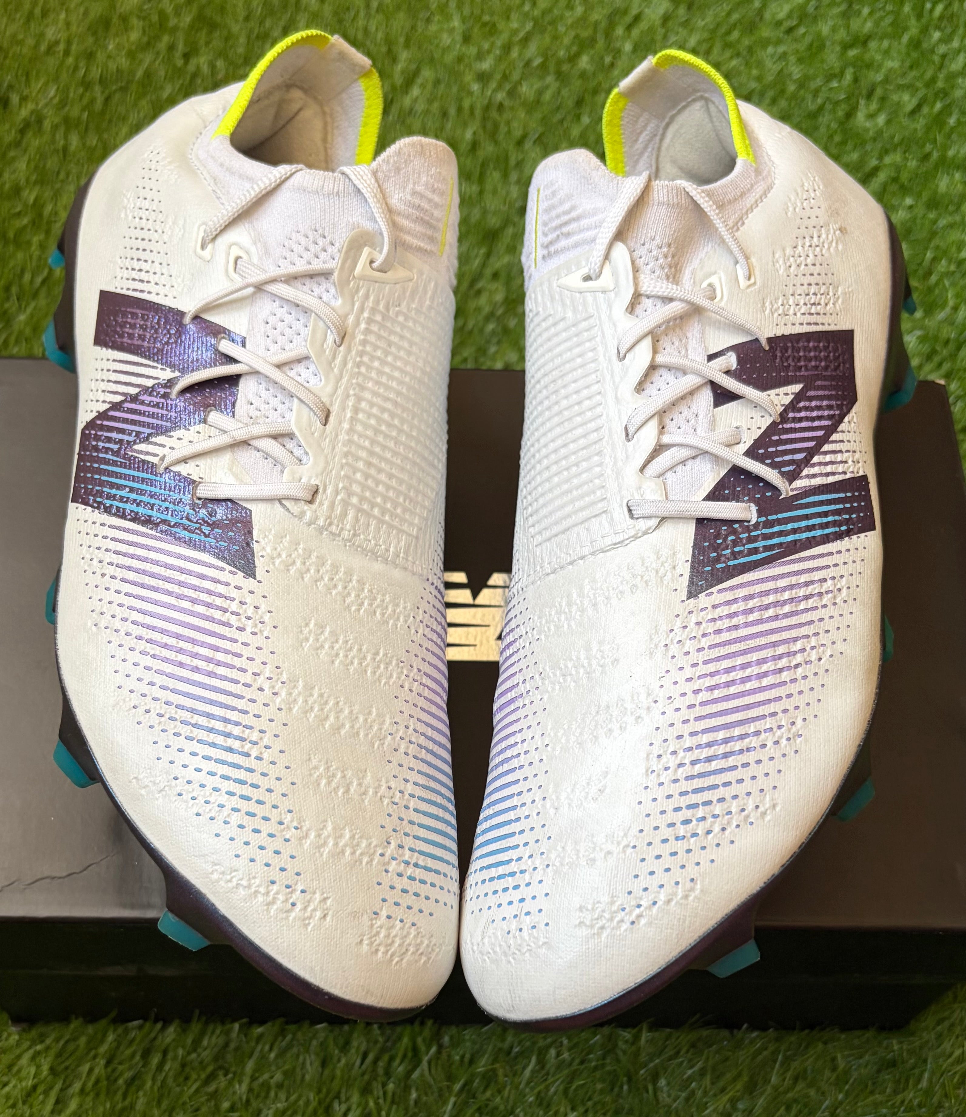 New Balance Furon V7+ Pro FG