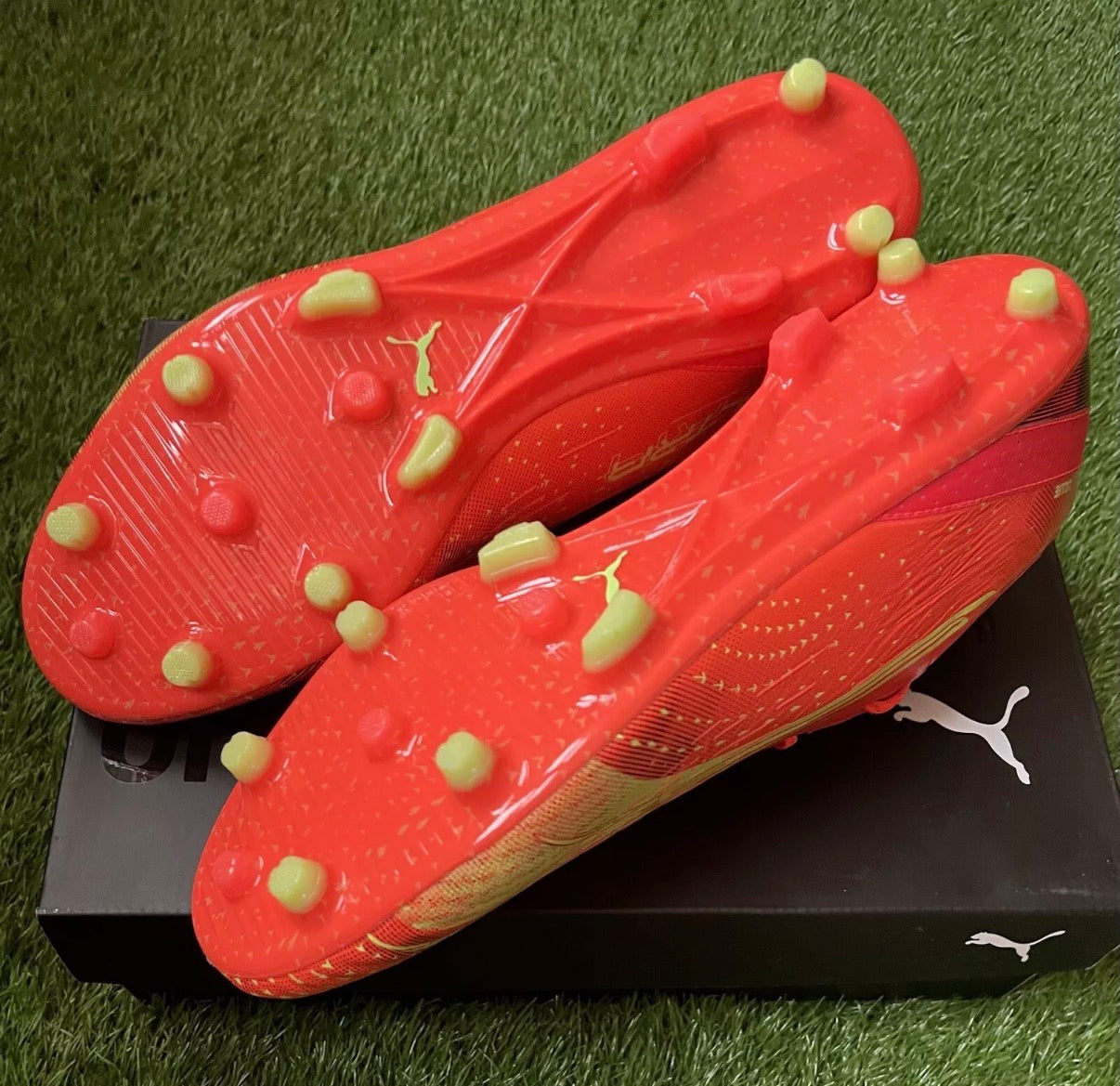 Match issued Harry Maguire Puma Ultra FG